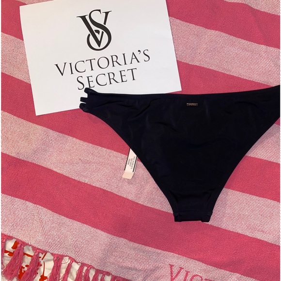 Victoria’s Secret strappy cheeky bikini bottoms - Picture 2 of 2